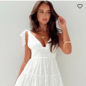 💥Princess Polly Galvis Mini White Sleeveless Plunge Dress